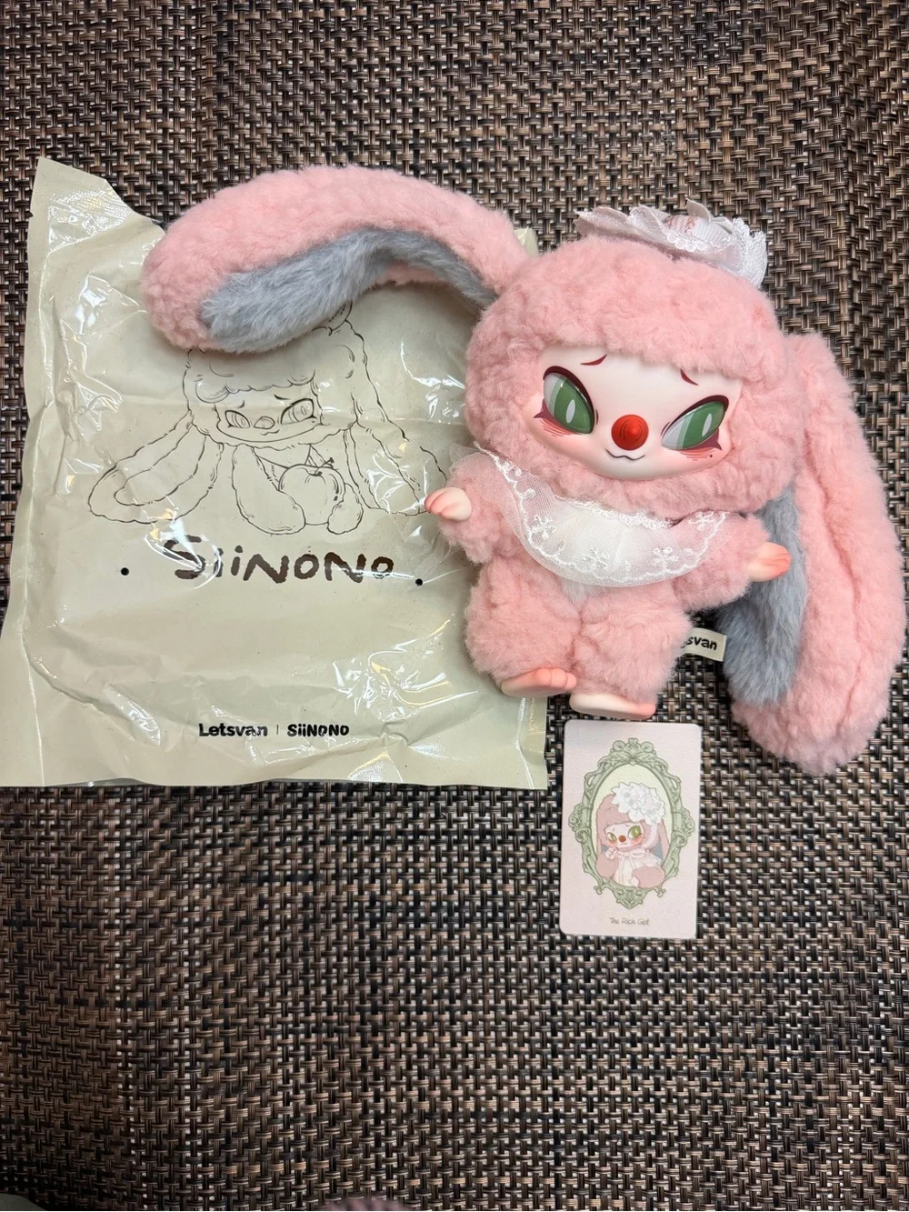 LETSVAN SiiNONO The Rich Girl Pink Bunny Vinyl Plush Blind Box Collectible